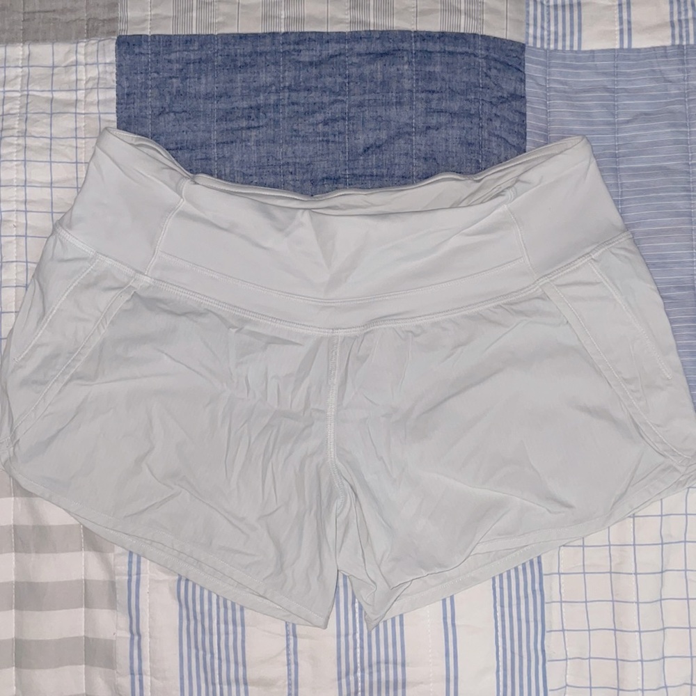 Lululemon Speed Up Mid-Rise Lined Shorts 4” - White